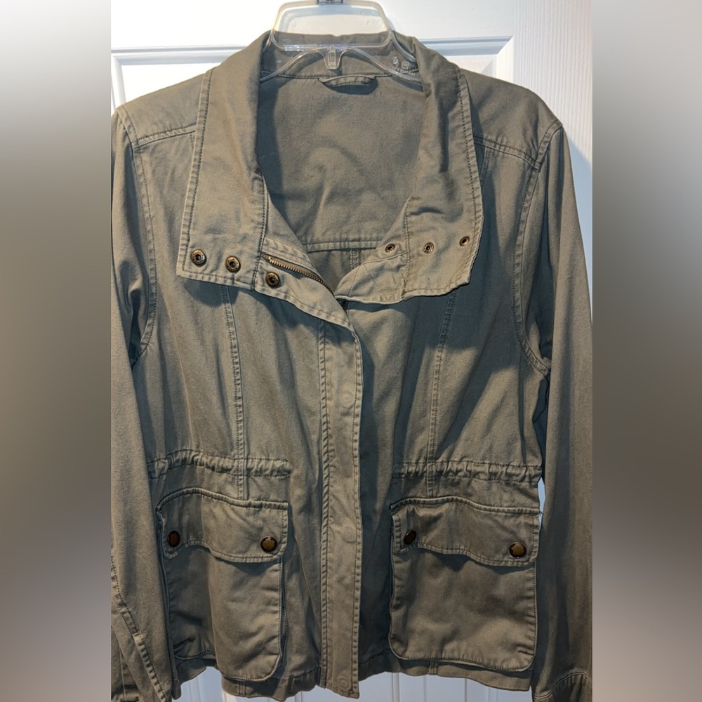Aeropostale Woman’s Jacket XL Green